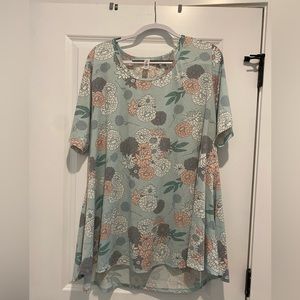 Lularoe 3x Perfect T Swing Top